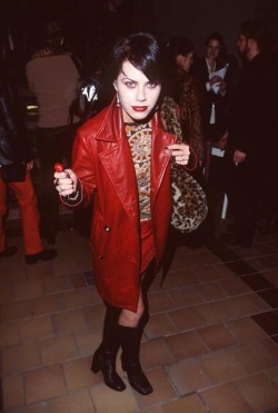 fuckyeah1990s:  Fairuza Balk (1998)