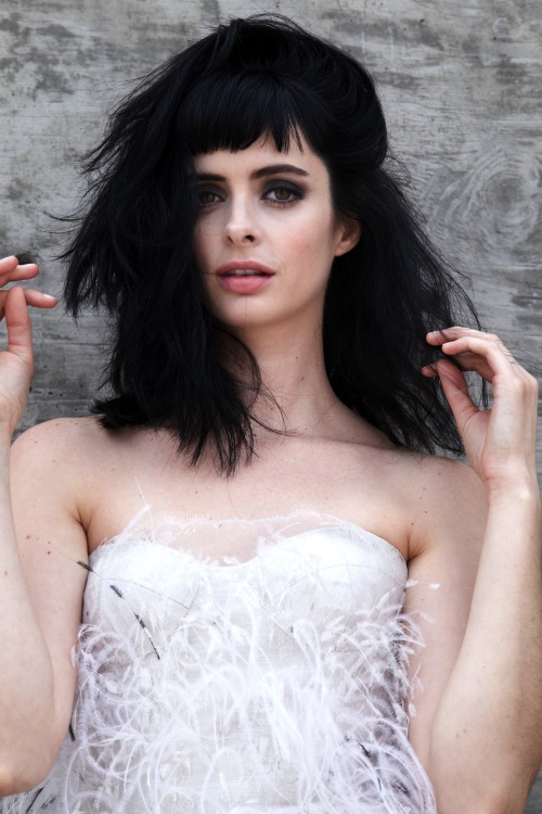 some-celebrity-stuffs:Krysten Ritter