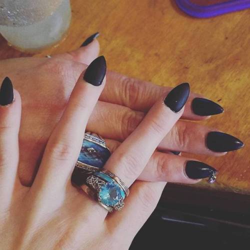 Neener loves my nails as much as I do #twinnies #imherminime