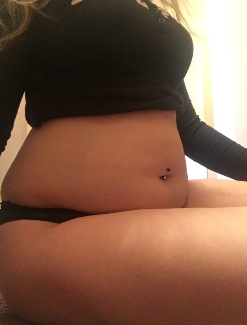 muffint0pbelly: all black everything bby