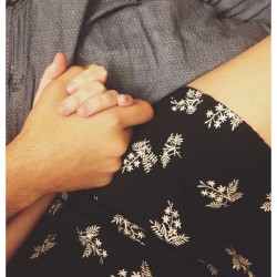 leslieknopeful:  Handing holds with my one and only. 