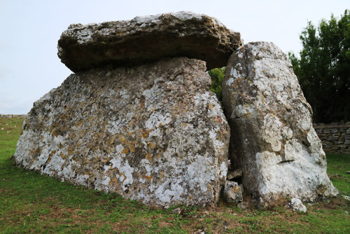 Llety’r Filiast Prehistoric Burial Chamber, Great Orme, Llandudno, North Wales, 28.8.18.Situated clo