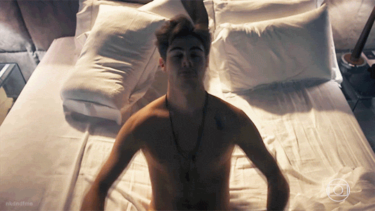 hotfamousmen:    Rafael Vitti  