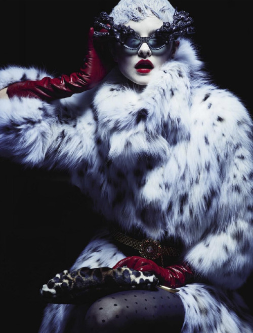 designerleather: Kamila Filipcikova for Grazia France - Milady spotted leopard fur, Causse leather g