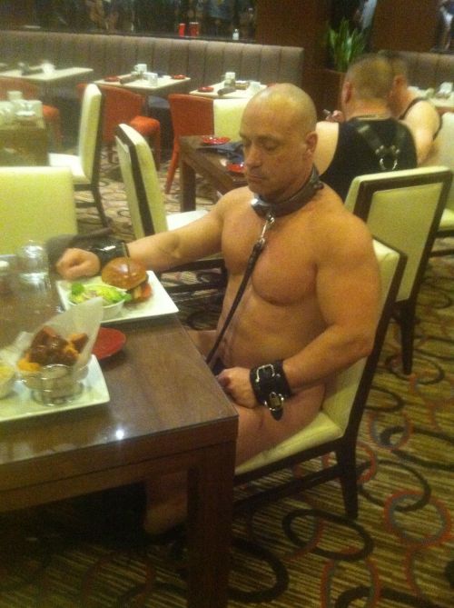 slaveforlabor: slave at dinner on Sunday night at MAL, 2016, Sirs.  MASTER @cigarguy33 permitte