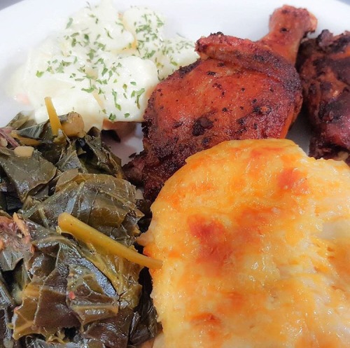 thispoetspace:  realistichigh:  thispoetspace:  afro-arts:  In The Kut “Soul Food & Sweets”  www.eatmocakes.com // IG: inthekutsoulfood  Atlanta, GA  CLICK HERE for more black owned businesses!   modernday-siren ahem. pick a date.    ahem can