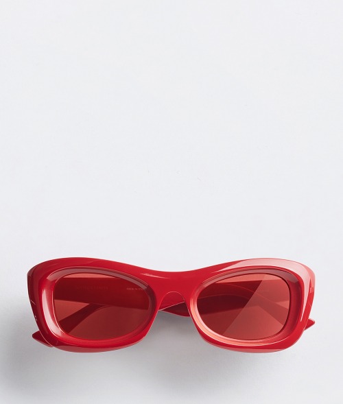 BOTTEGA VENETA: Rectangular Sunglasses (Red)