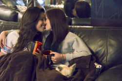 lipstick-lesbian:  ♀♡♀ 