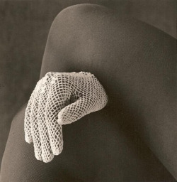 alpha-venus:  🅰️ George Koutsilieris The White Glove …… 