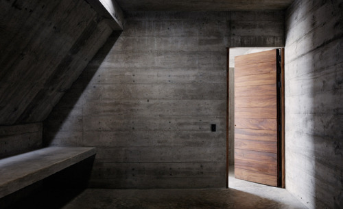 barsjakeveci:casa zicatela ~ ludwig godefroy + emmanuel picault | photos © rory gardiner