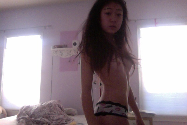 dried-eyelashes:  lol sry i just woke up but my body is impressve 2day