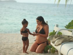 kuwkimye:  Kim &amp; North in St. Barths - August 2015