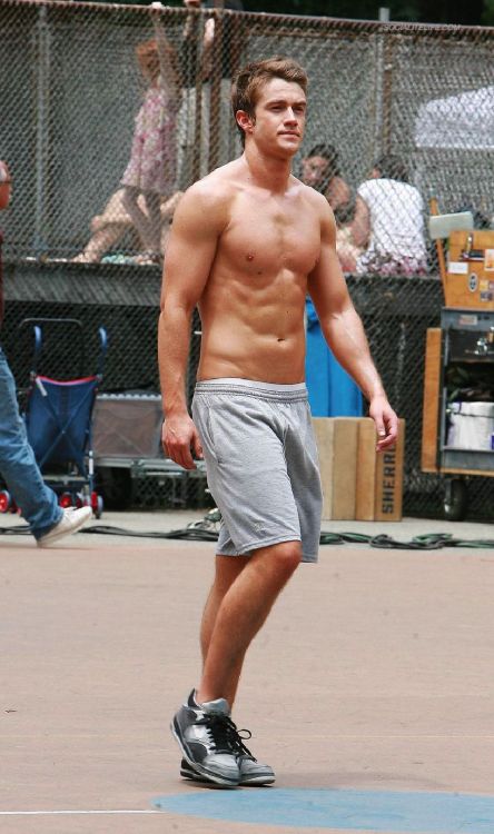 rippedguys: Robert Buckley
