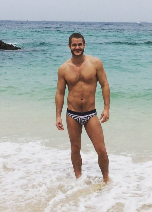 hotfamousmen:  Austin Armacost