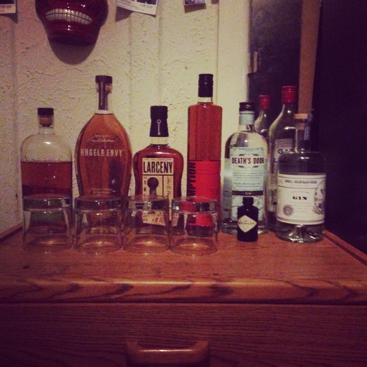 cadaverinecocktail:  vaccerelli:Interior decorating.  Ummmm yes @ all