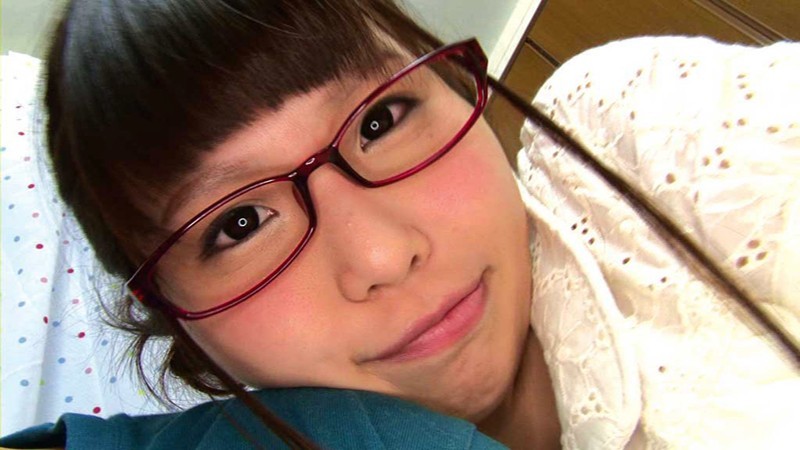 zeppin: 【西川りおん】メガネっ娘いもうと中出し3 りおん 清純で、優しくて、大人しいメガネっ娘の妹りおん。大好きなお兄ちゃんにお願いされたら何でも言う事を聞いてしまう従順でお兄ちゃん一筋のメガネっ娘。大きく育ったハリのあるオッパイとプリプリのお尻でお兄ちゃんにご奉仕に大忙し！
