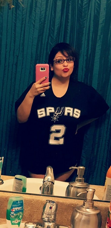 bbwtexasslutmuffin:  🔥🏀Game Day!!!🏀🔥I ❤my San Antonio Spurs!!!! 