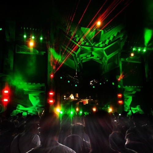 kairaanix:  Yeah bitches! We’re after #noisia #concert this huge scene is awesome! #robot #lasers #rave #party #czech #republic  Yeah well, fucking Noisia killed it last night. Sick, I’m speechless