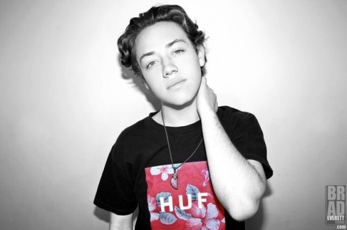 lovelydreaming: Ethan Cutkosky, known as Carl Gallagher in the US tv-show “Shameless”. &
