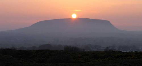 irelandseyeonmyth:The grave of queen Maeve on Knocknarea mountain is an unexcavated passage tomb. It