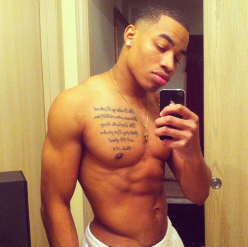locoono121:  sexy!