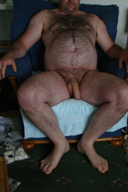 hairyblokes:  Lots of Hairy Blokes, Bears and Daddies.(submissions welcome, all only over 18 please)Follow me at Hairy Blokes. 