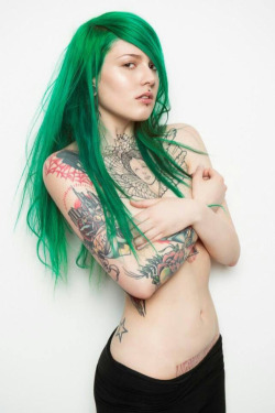 we-require-more-tatooed-girls:  More @ http://we-require-more-tatooed-girls.tumblr.com