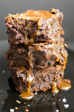 fullcravings:  Salted Caramel Chocolate Brownies
