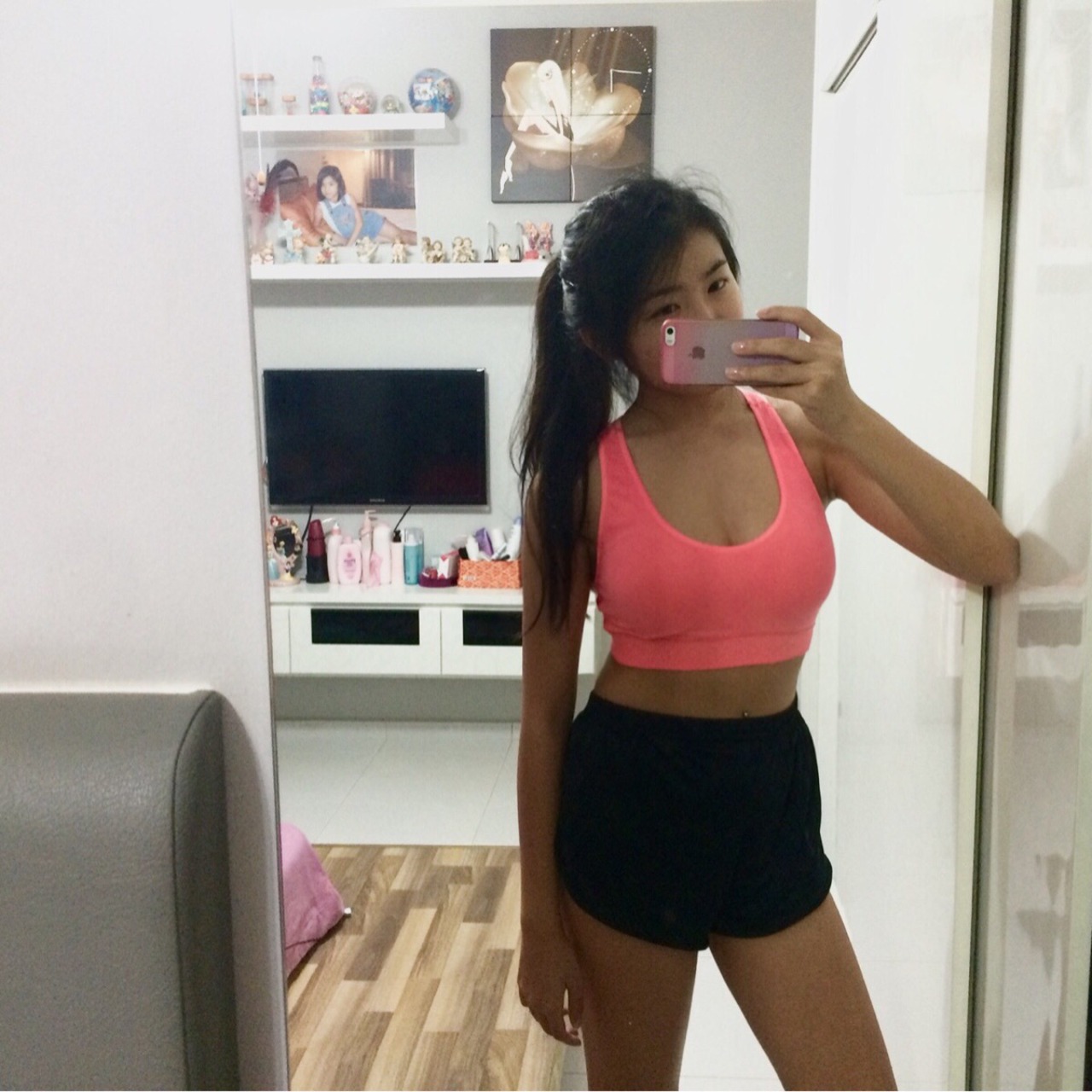 sggirlsnewaf:  sexy fuck