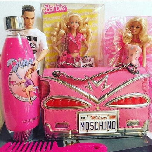 #repost #moschino #moschinobag #moschinobarbie #barbie #jeremyscott #Fashion #fashionista #fashionbl