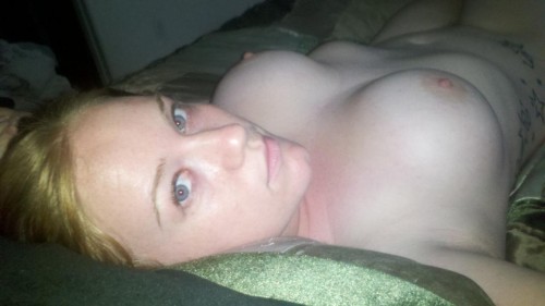 militarysluts:  Air Force A1C Wadley takes off her ABUs and relaxes for some nude selfies.