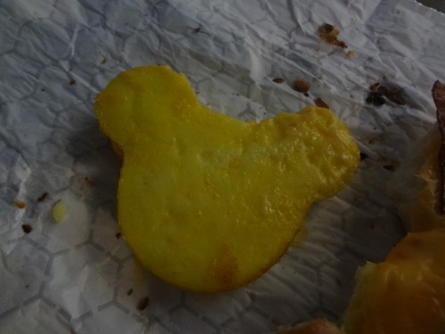 XXX disneyfoodislove:Mickey shaped goodies & photo