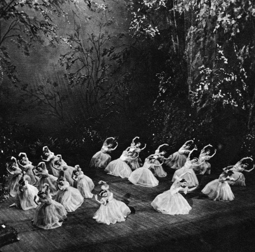 adelphe:GiselleWorld Ballet, 1958