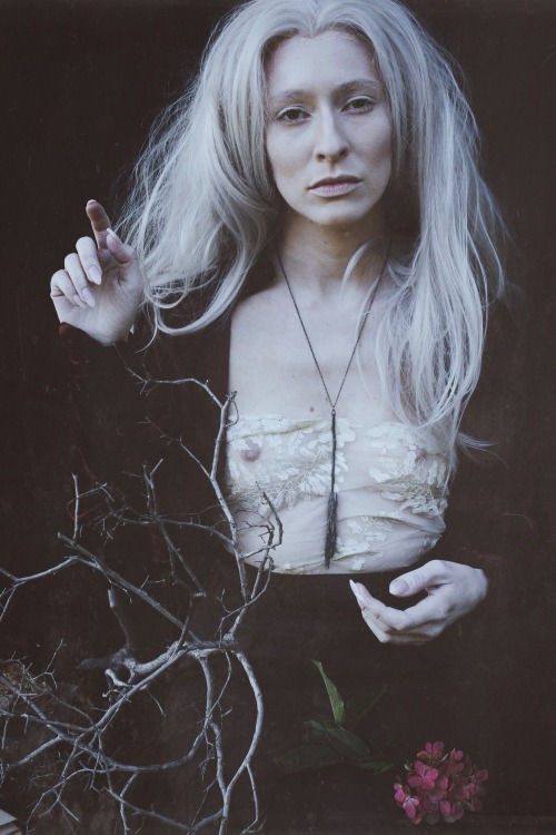 hapless-hollow:   Modeled by Kris Hatch  |  Photographed by Courtney Brooke Hall   |  Makeup by Steffanie Strazzere  http://www.burialground.org/ 