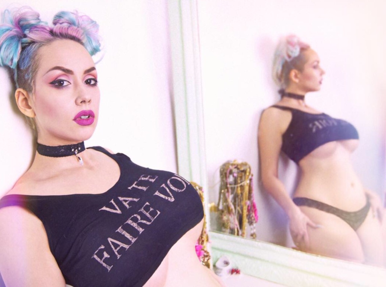 that-zilla308-girl:  Stephanie Michelle: http://instagram.com/zilla308  Damn she