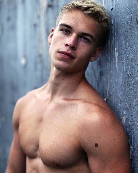 Sex menphotos:  #guy #male #model #boy #muscle pictures
