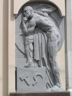 aucelo:  Matvej Genrichovič Manizer (St. Petersburg 1891-1966)