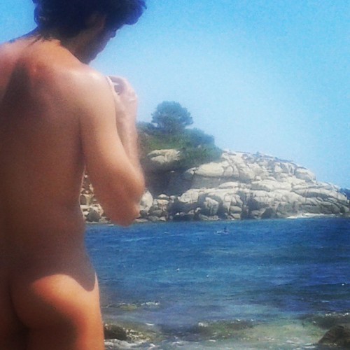 sanalejox:@BelGris from @TetatitaPorn showed his #Caloret