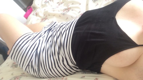 tdawgsxtrash:  Someone talk to me and kiss me x 
