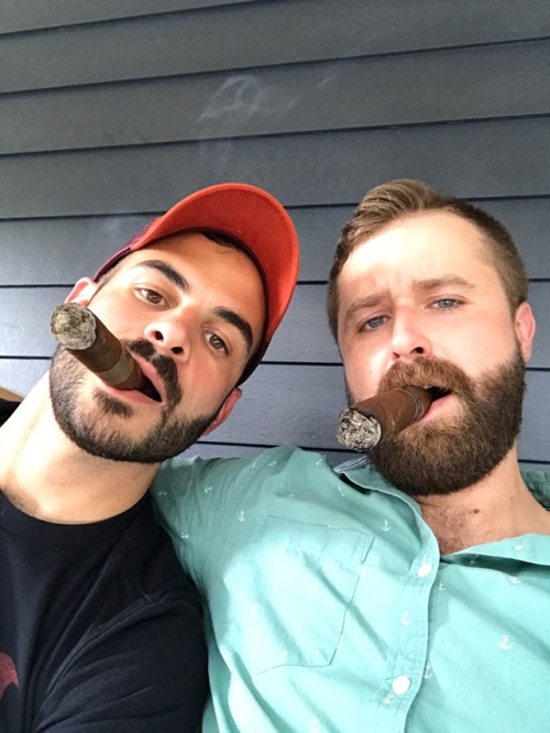 budpup90: Sunday cigars with my man @cigar-boy
