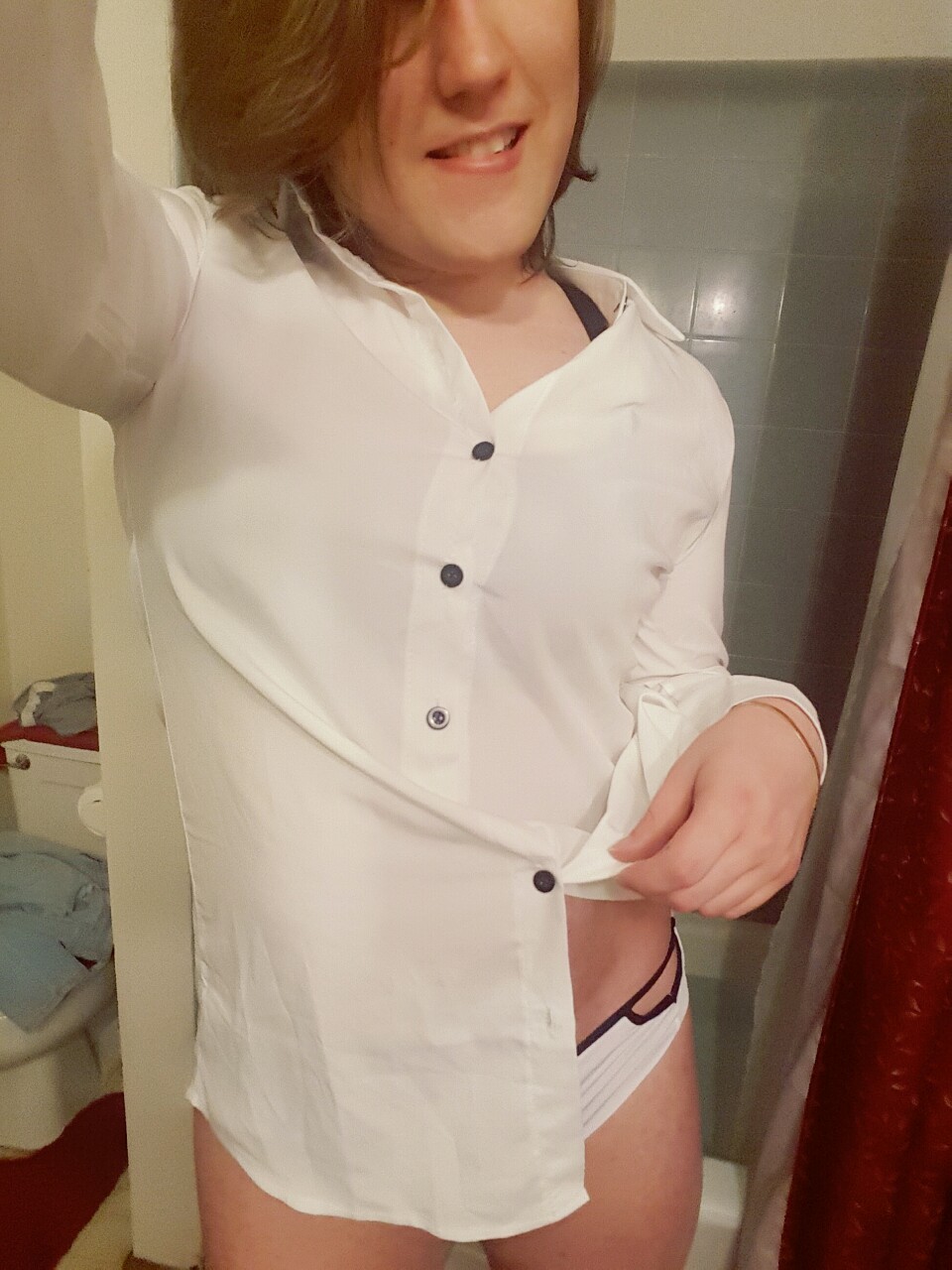 ta6769:  And I was feeling a bit frisky… XD It is much more fun to dress primly