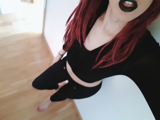 lauraoutfits:  Goth style UwU