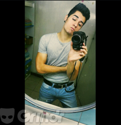 solochilenosgay:  bi-chileanboys:22 años,