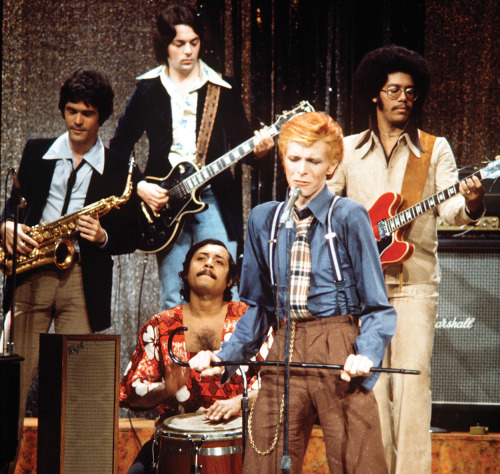 soundsof71: uncledukesbarn: soundsof71: David Bowie on The Dick Cavett Show, aired December 5, 1974,