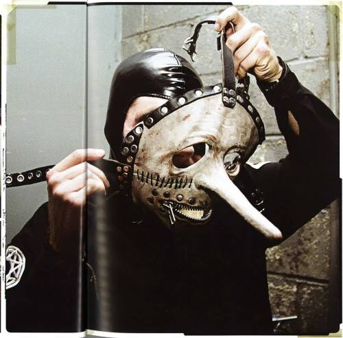 slipknot-corps:  Chris Fehn #3 (2004) 