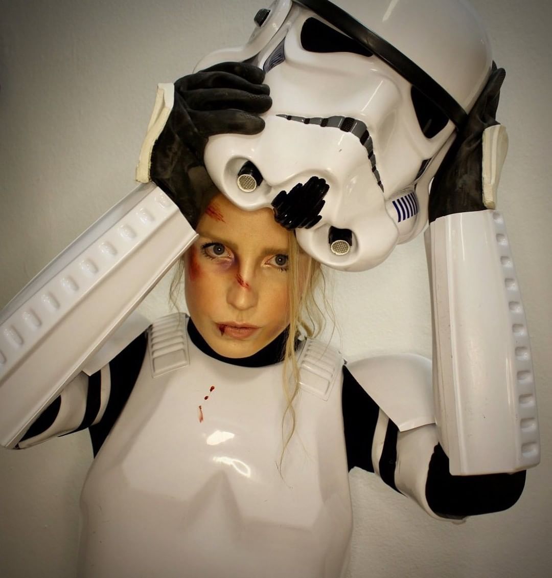 -Only Imperial Stormtroopers are so precise-
#stormtrooper #starwars #cosplay #costume #stormtroopercostume #stormtroopercosplay #starwarscosplay #starwarscostume #femtrooper #stormtroopergirl #starwarsgirl #womenofstarwars #imperialstormtrooper...