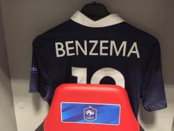 dailyfrancent:  09/10/15 | Official: Benzema