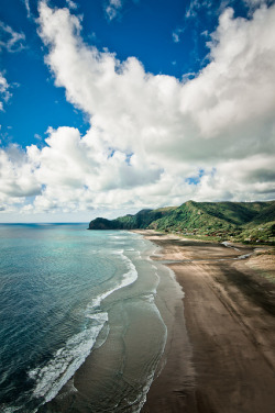 megakruemmel:     Piha Beach  