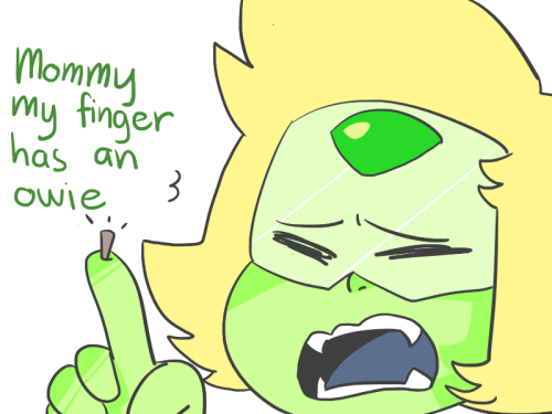 askyellowdiamondfamily:  And this is the story of how peridot got her arm extensions 