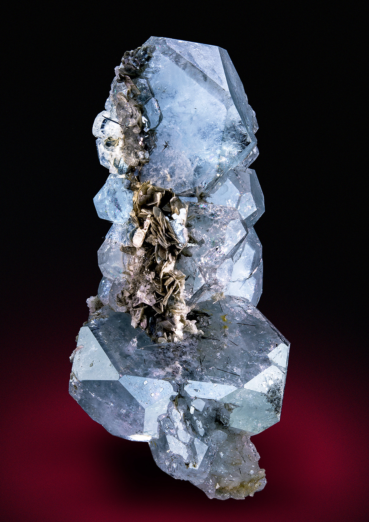 hematitehearts:  Aquamarine and MuscoviteMt Xuebaoding, Ping Wu, Sichuan Province,